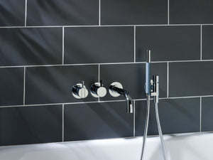 Badkarsblandare Vola 2411C-071 för Inbyggnad